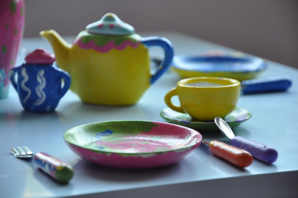 Southern Living Preppy Style Tea Time Lallie’s Progression of Tea Sets